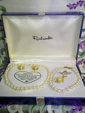 Vtg Rembrandt Faux Pearl Necklace w Bracelet & Earrings & Heart Charm NEW in Box